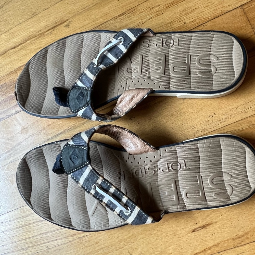 Sperry Sandals EUC